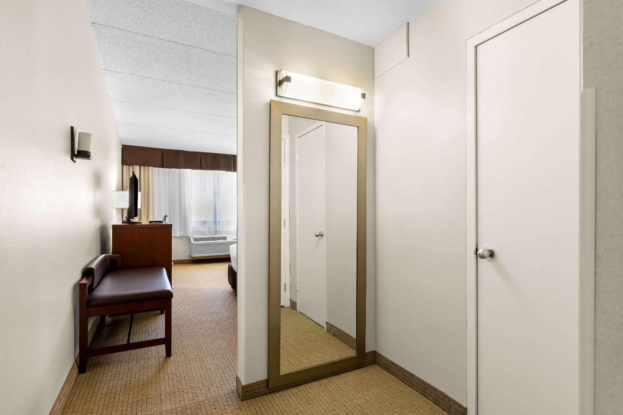 Comfort Inn Somerset Bagian luar foto